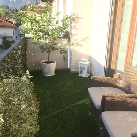 B&B Alessandro Private Room & Bathroom In Shared Apartment Arco Exterior foto