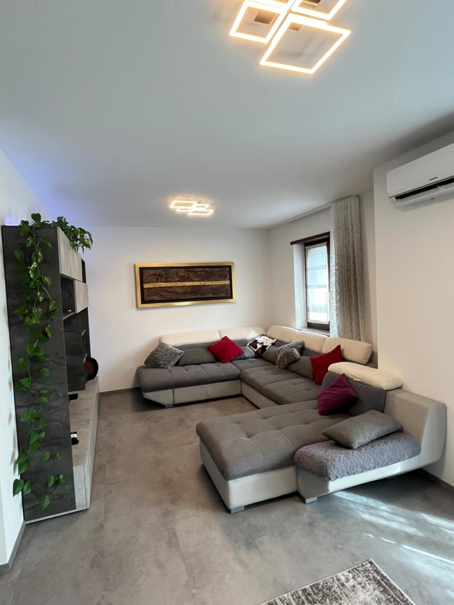 B&B Alessandro Private Room & Bathroom In Shared Apartment Arco Exterior foto